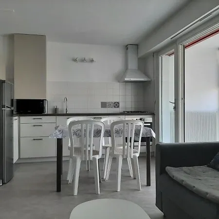 Urrugne, 2 Pieces, 2 Personnes - Fr-1-239-624 Apartment *